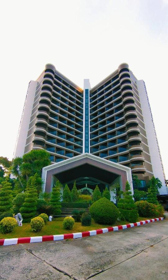 Hotel First Pacific Cirrus Pattaya Exterior foto